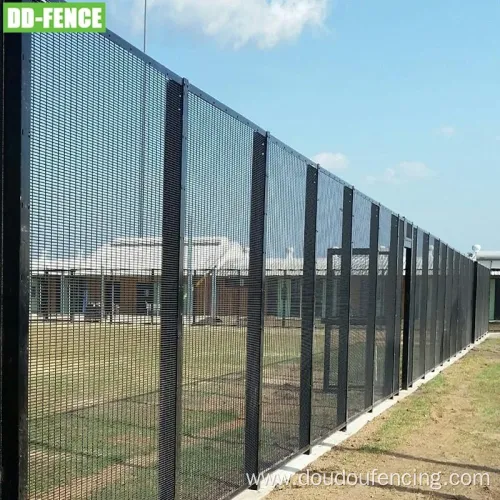 Green Black Weld Wire Mesh Anti Climb Fence